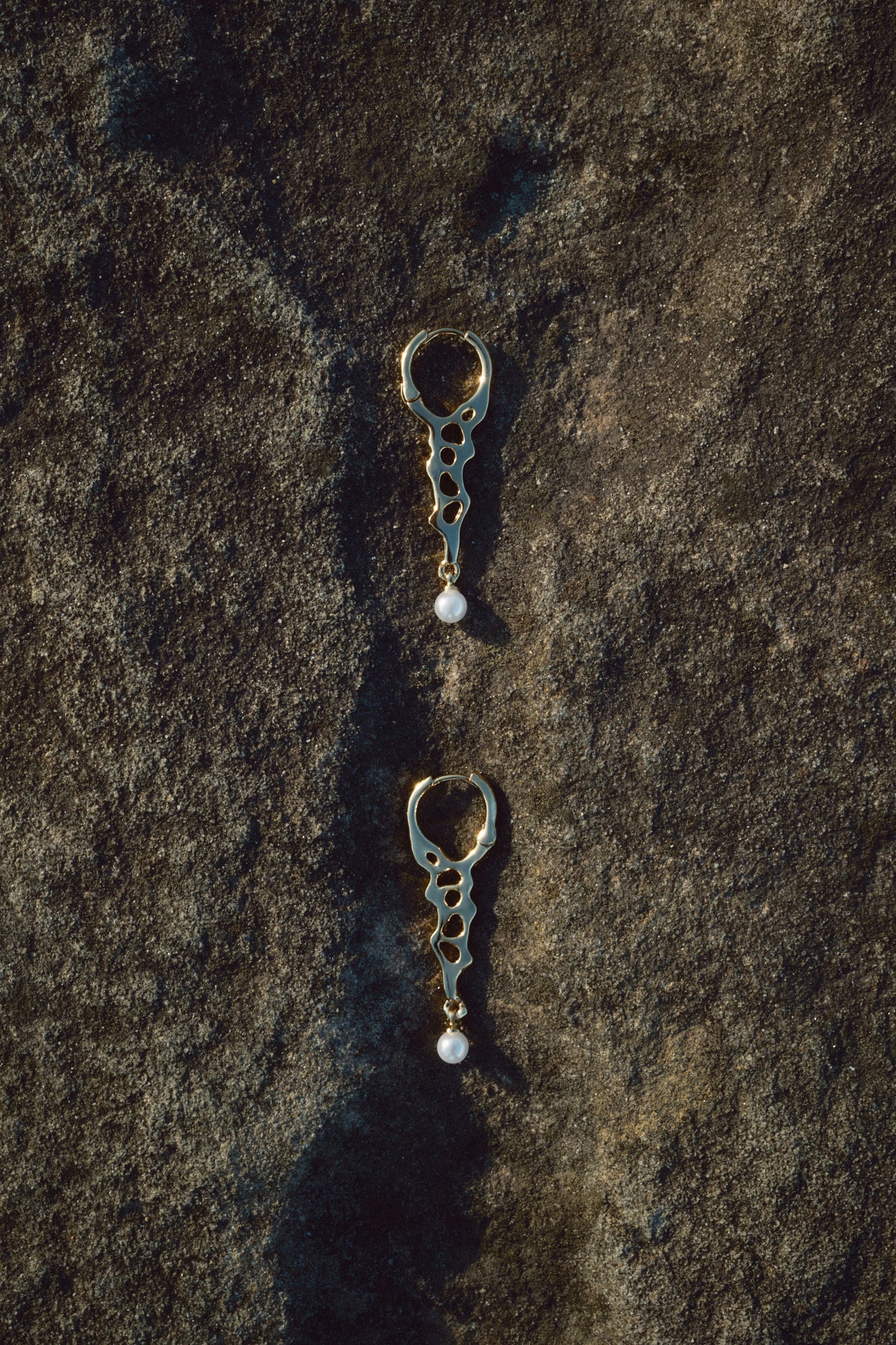 潮 (Cháo) Tide Earring